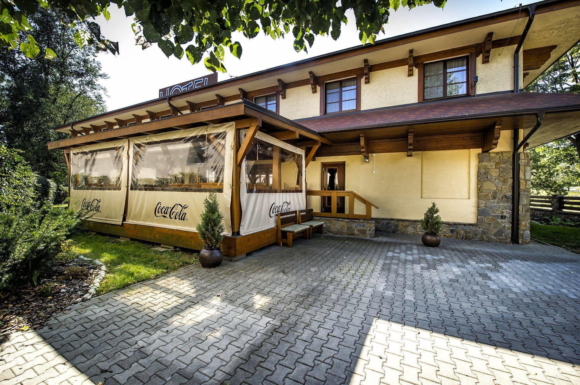 Hotel Sobota Poprad Exterior photo