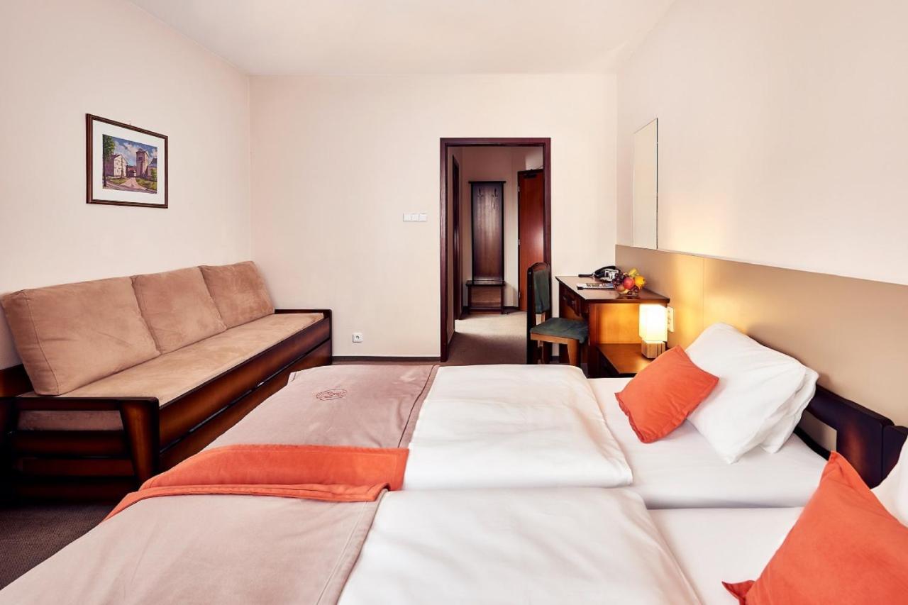 Hotel Sobota Poprad Exterior photo